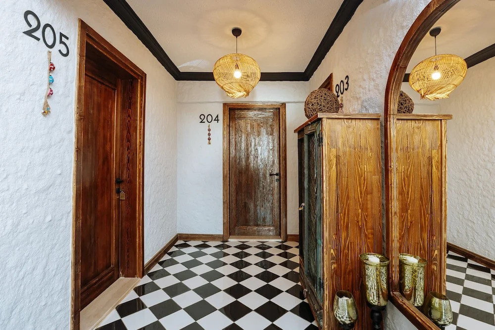 Panjur Otel