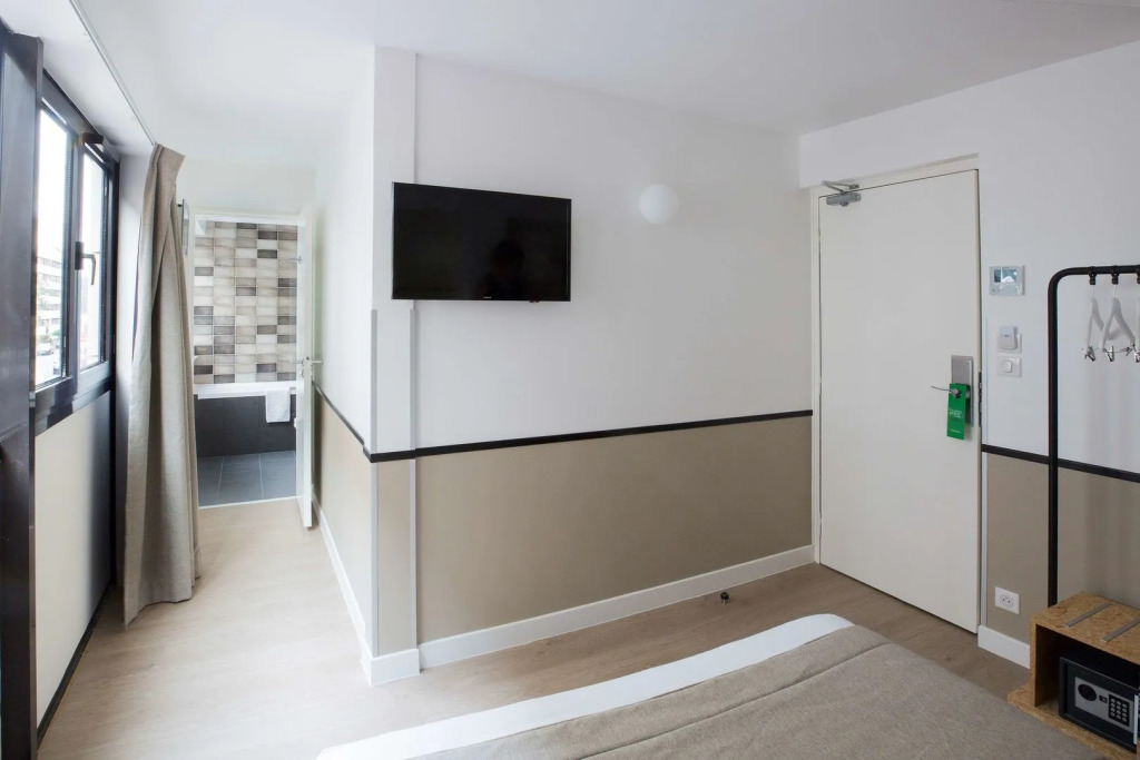 Hotel Izzy