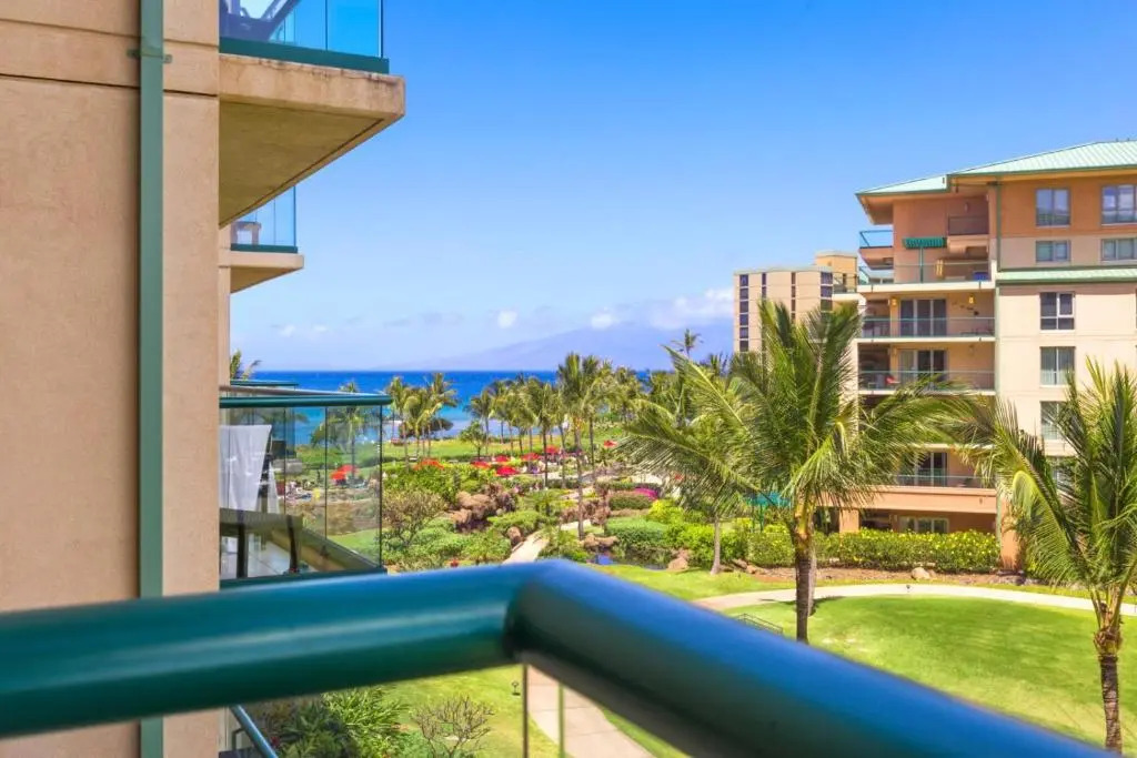 K B M Resorts- Hkh-442 Spacious 2bd, Ocean Views, Chefs Kitchen, Steps to Beach and Spa!