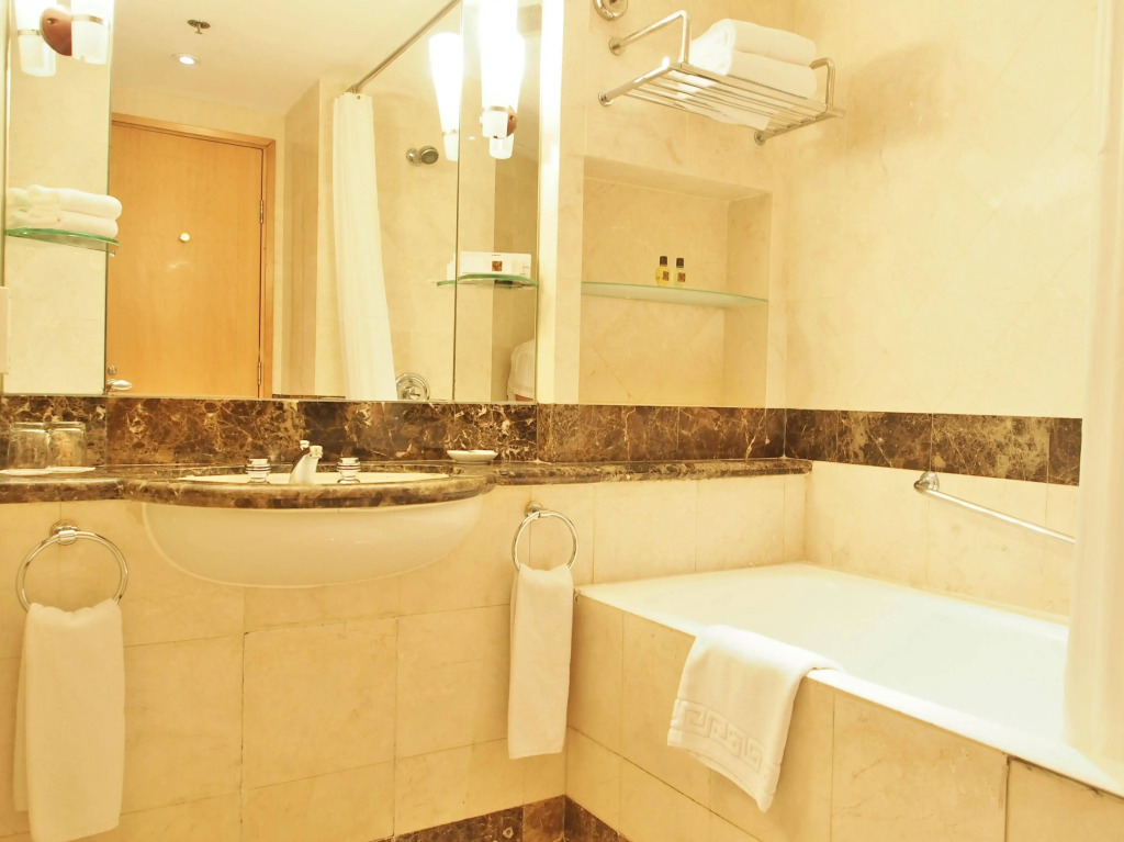 Harbour Plaza Resort City