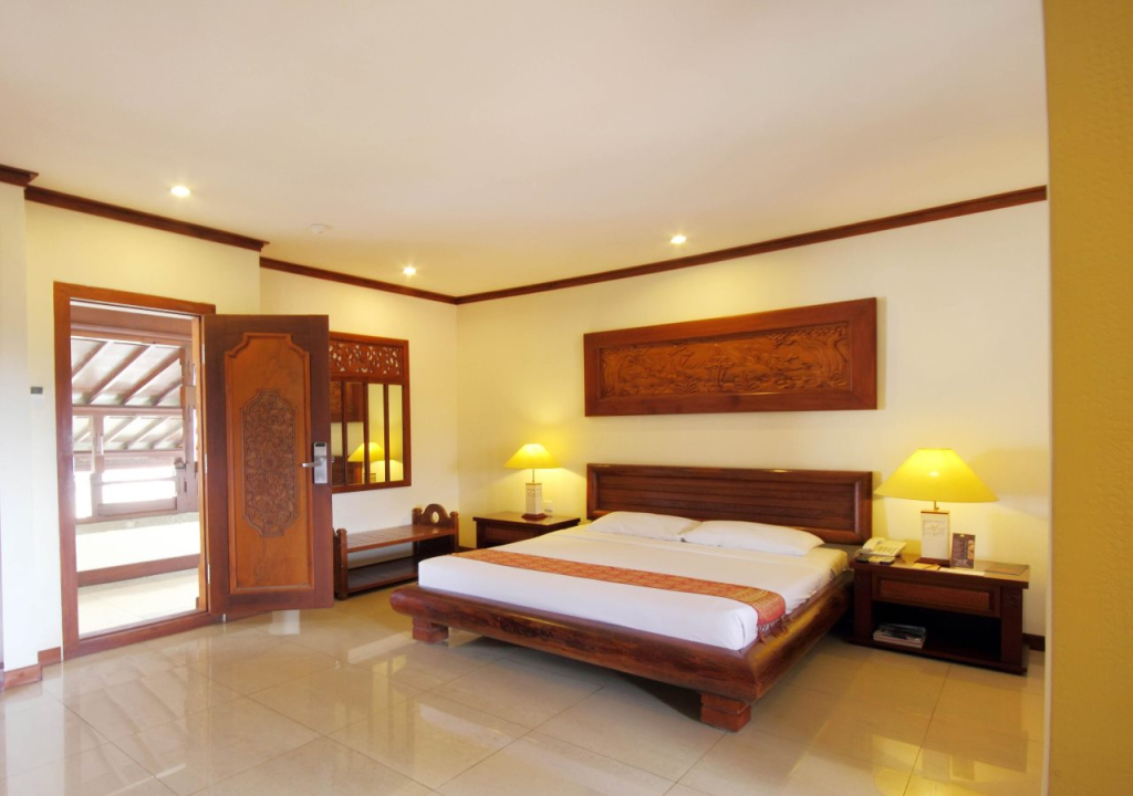 Grand Balisani Suites Hotel