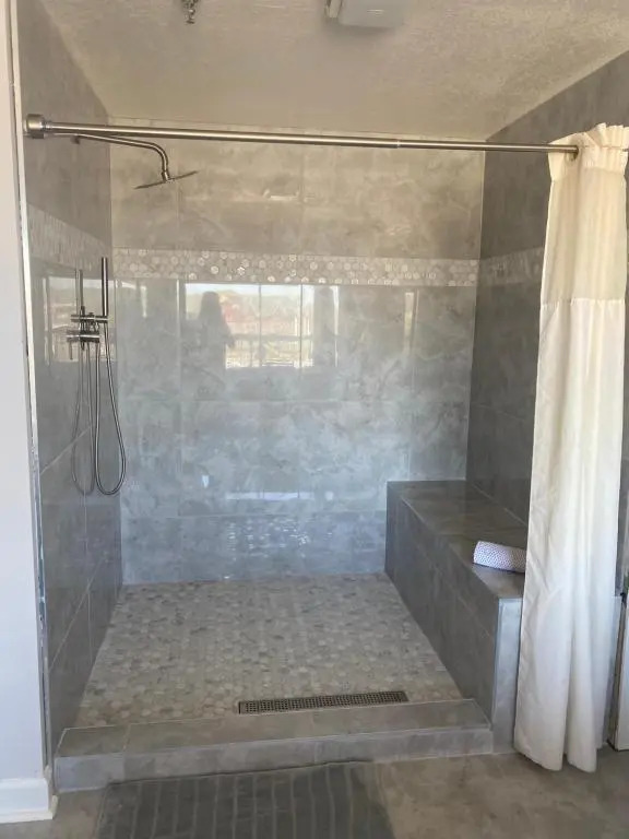 River Place Condos 711 3BD