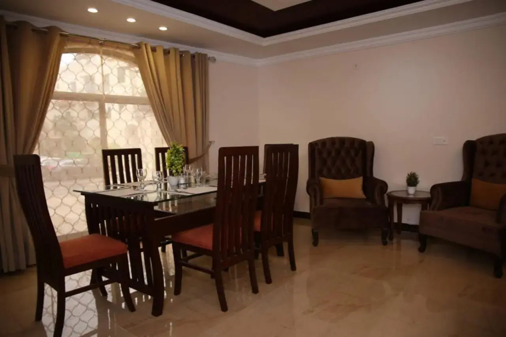 Luxury 3 Bedrooms Apartment