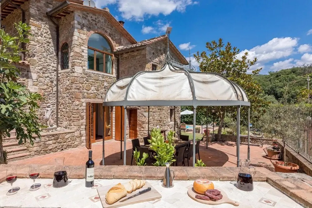 PODERE MONTIONI 6&2, Emma Villas