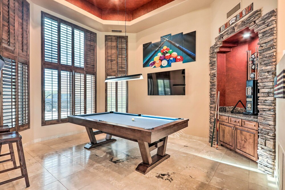 Lavish Estate w/ Sports Court & Home Theater!
