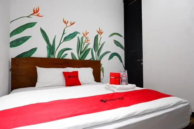 RedDoorz @ Jalan Raya Semat Canggu