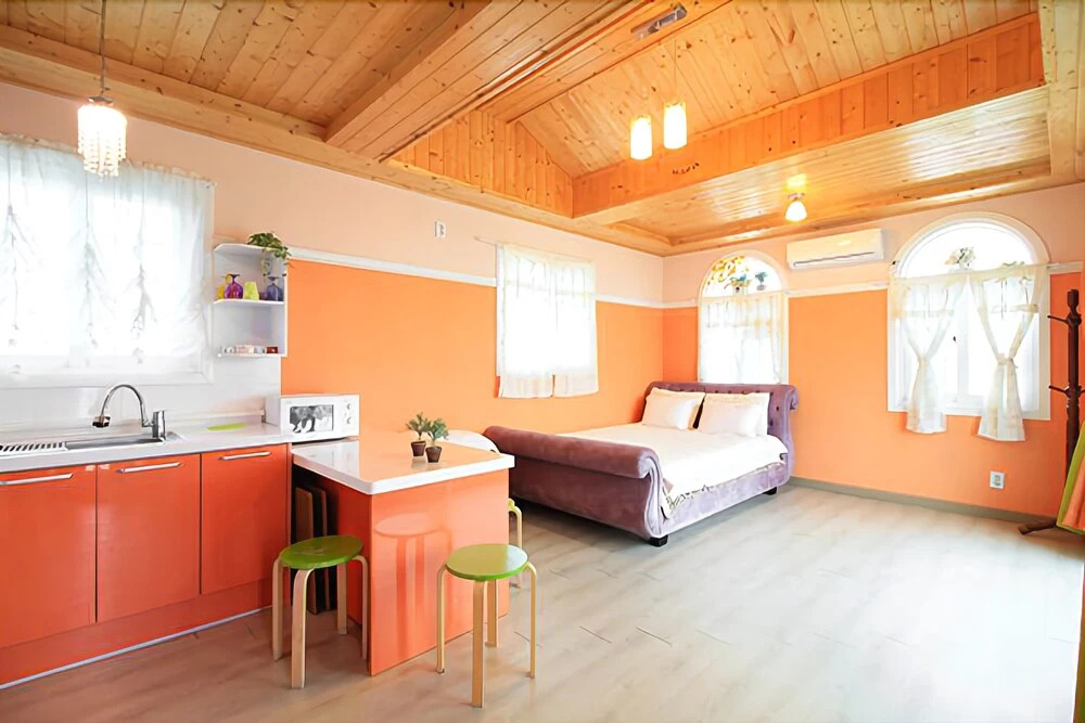 Yeoju Ipobo Riverside Pension