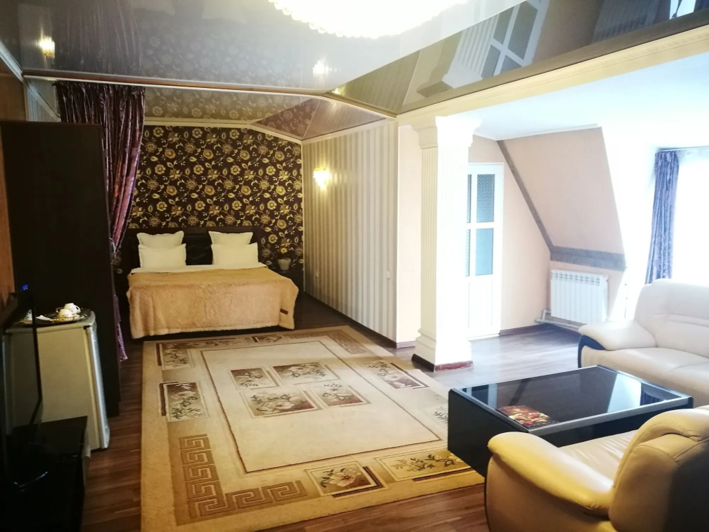Grand Hotel