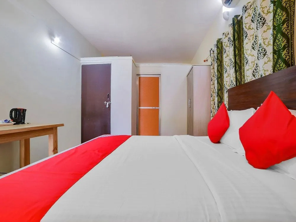 Oyo 35492 Solitude Resort