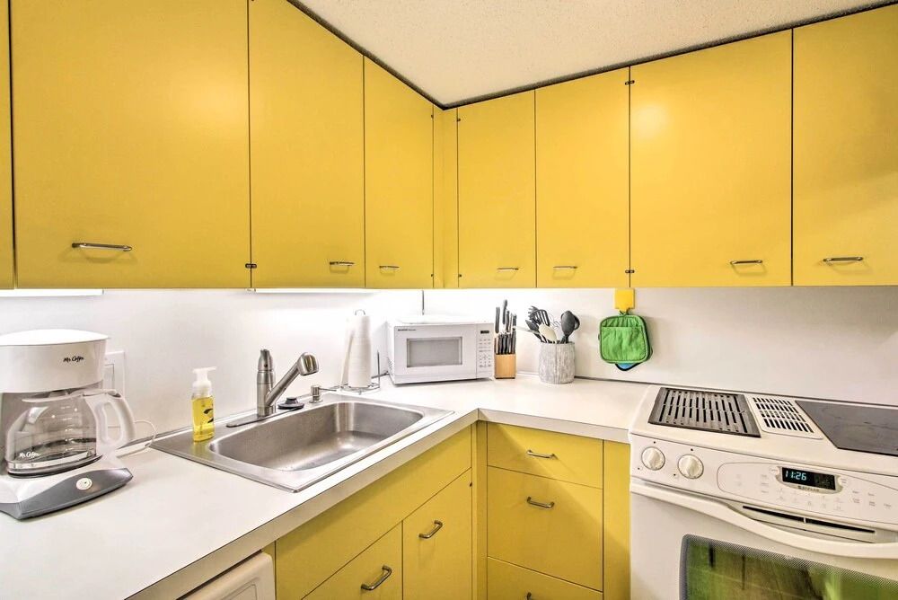 Lincoln Condo w/ Amenities + Shuttle to Loon!
