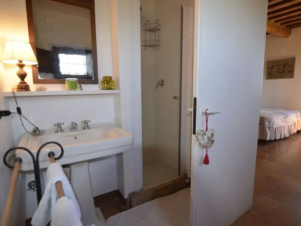 Pleasant Villa In Valiano With Terrace, Garden, Sun-Loungers