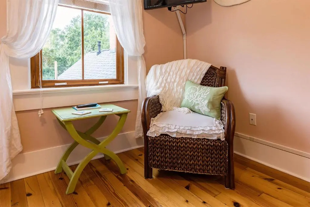 Surf Song Bed & Breakfast