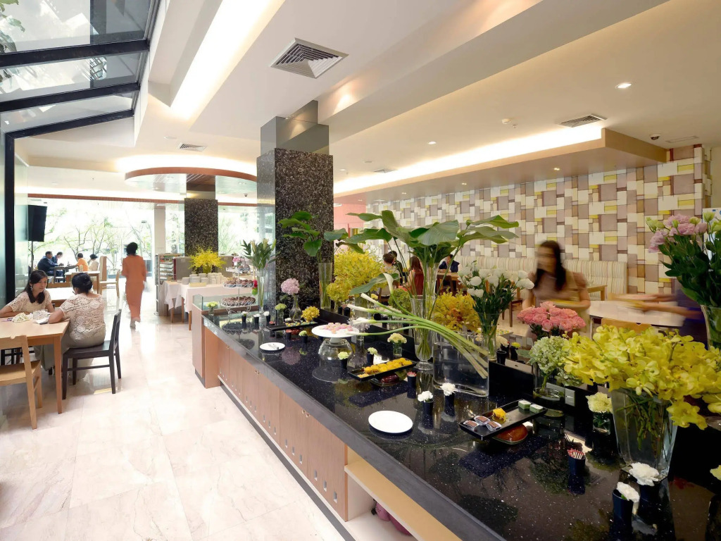Buri Sriphu Hotel