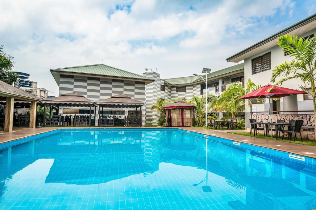 City Escape Hotel Airport