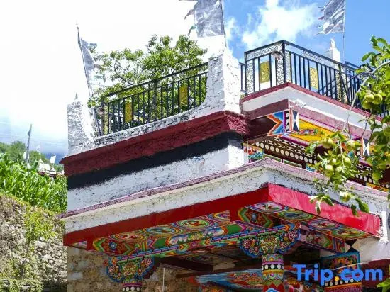 Rubu Jingyi Mountain Residence Homestay