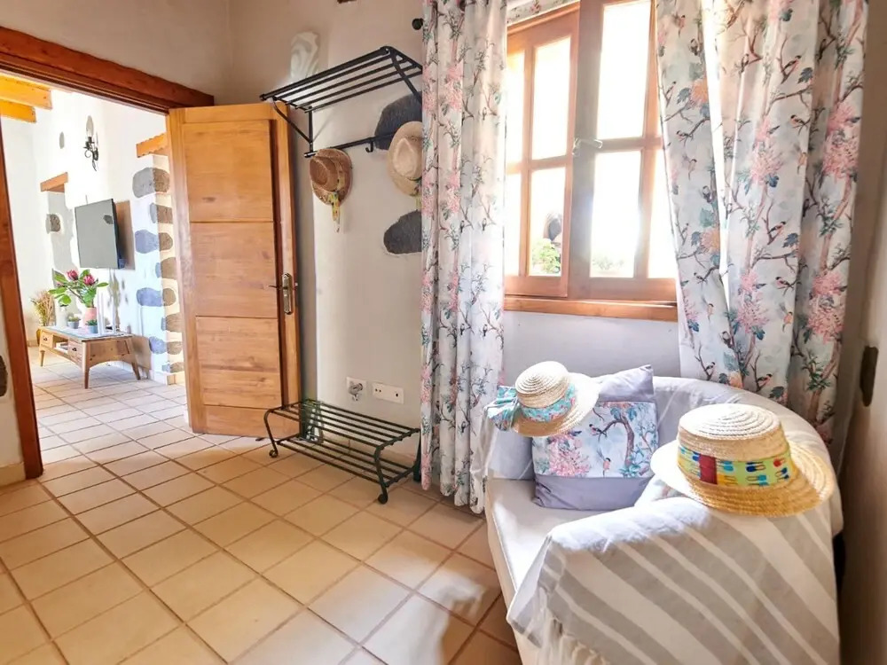 Authentic Holiday Home, Ground Floor Level, With Private Pool and Large Terrace