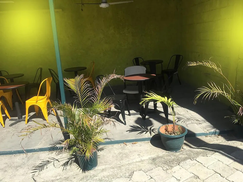 T-CA Guest House & Resto