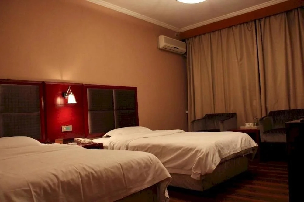 Dongfang Hotel