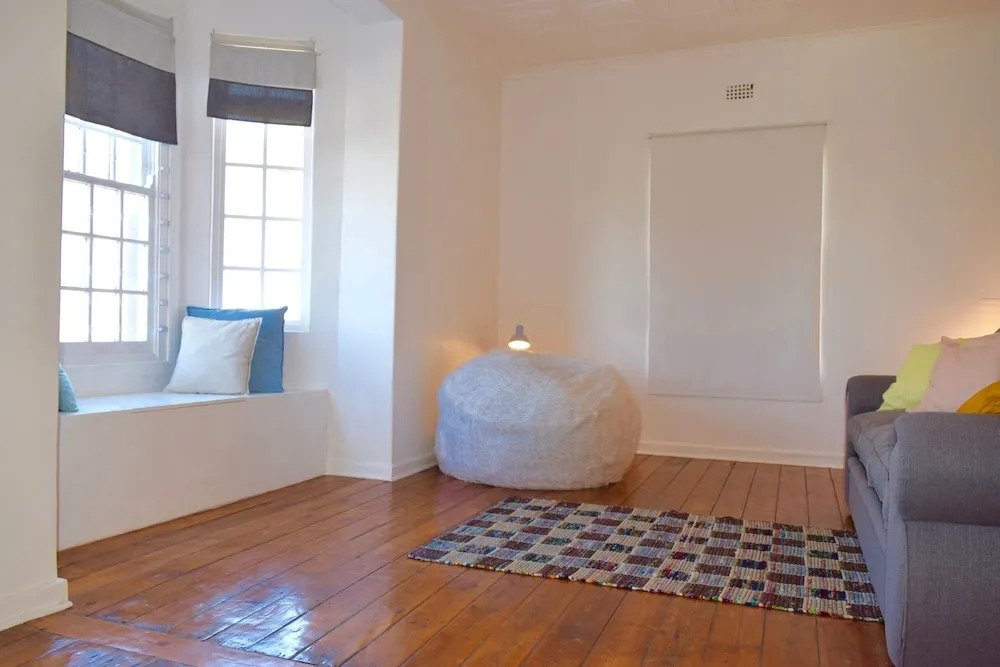 4 Bedroom House With Views of Table Mountain