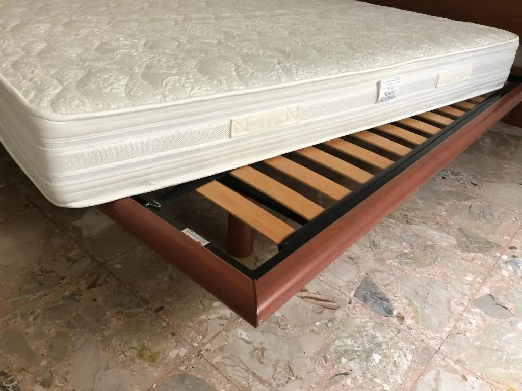 Questa casa non è un albergo CIU-ATR 9390-9