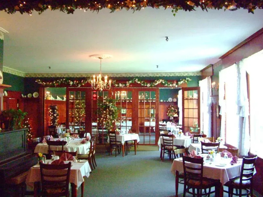 Marshlands Inn