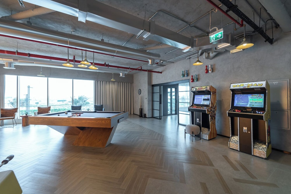 Cozy 2BD Work in Style Dubai Hills