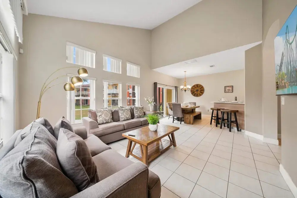8416 Blue Lagoon Dr
