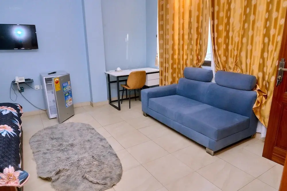 Thy Favour Hotel