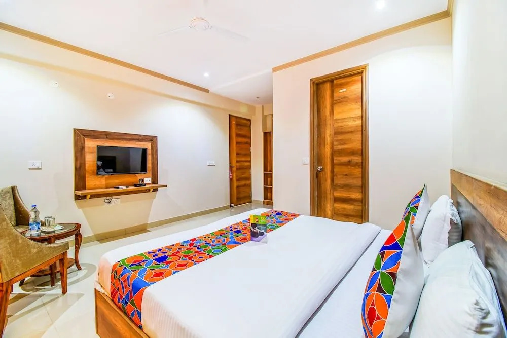 Fabhotel Aashiyana Paradise