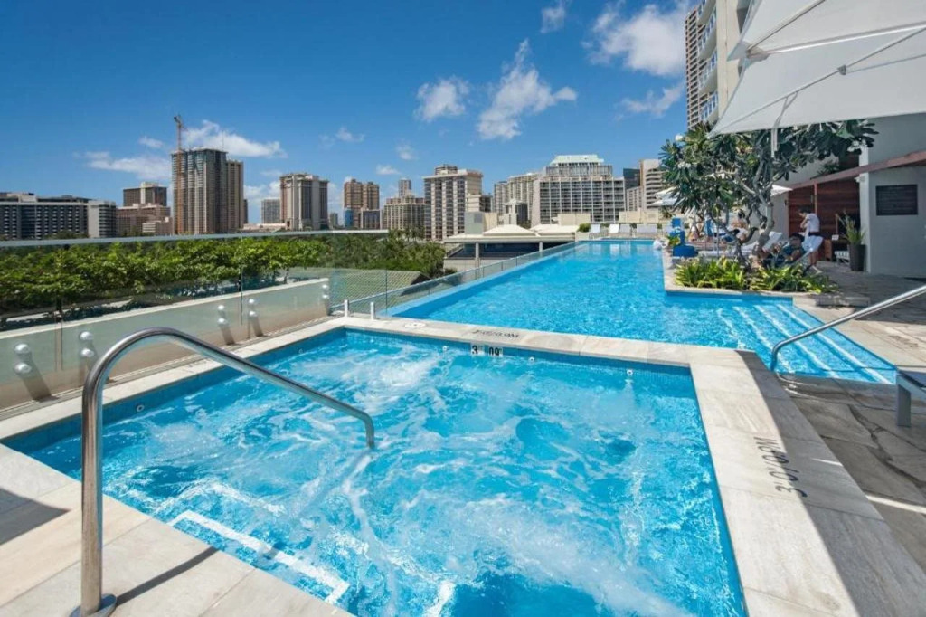 Real Select Vacations at The Ritz-Carlton Residences, Waikiki Beach