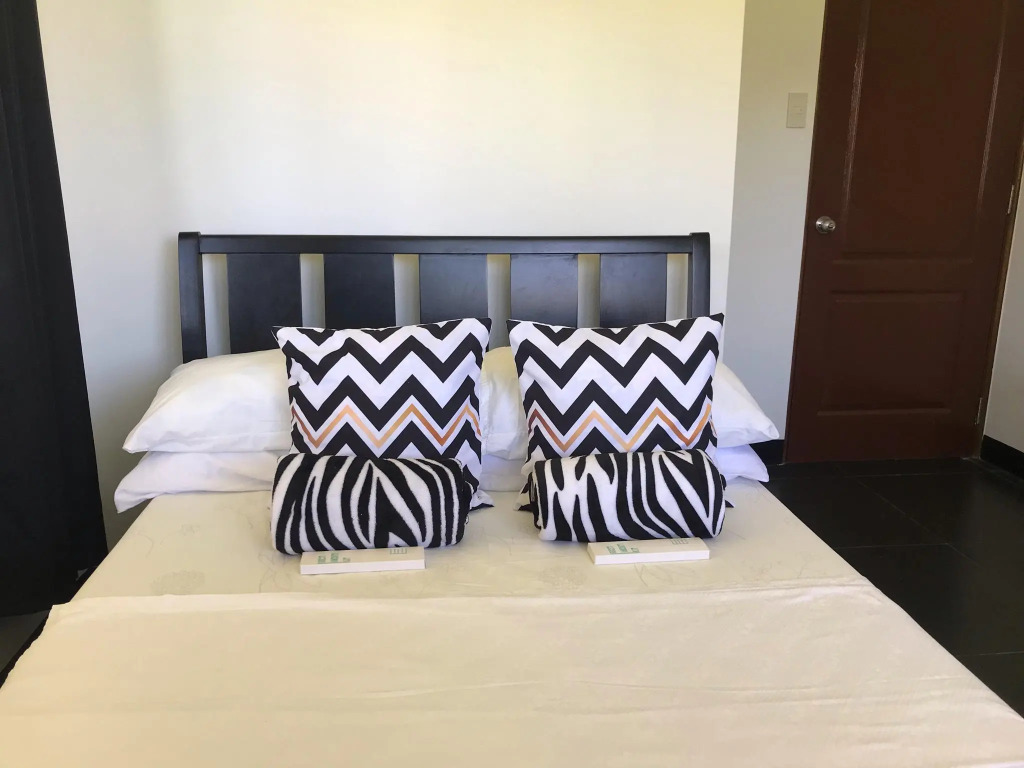Jjcozy Condo at Central Apartment