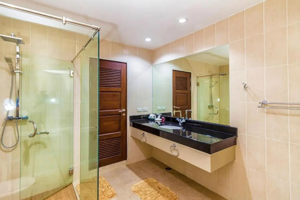 Karon View Apartments