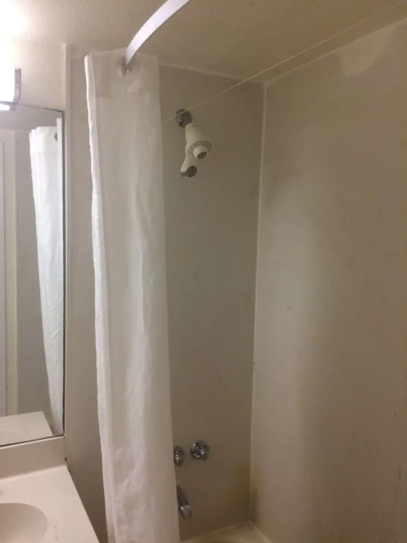 Hollywood Beach Resort- Large Studio Sleeps 4