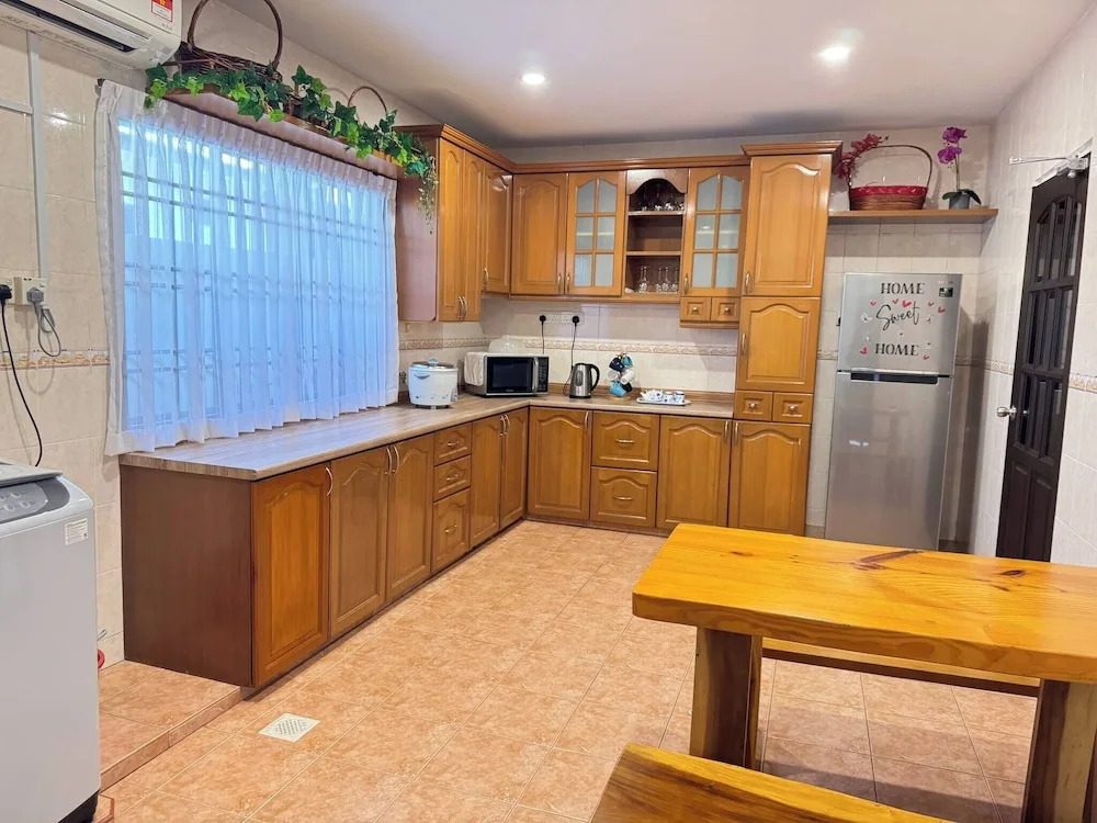 Spacious 4-bedroom House in Tebrau City, Johor Bahru