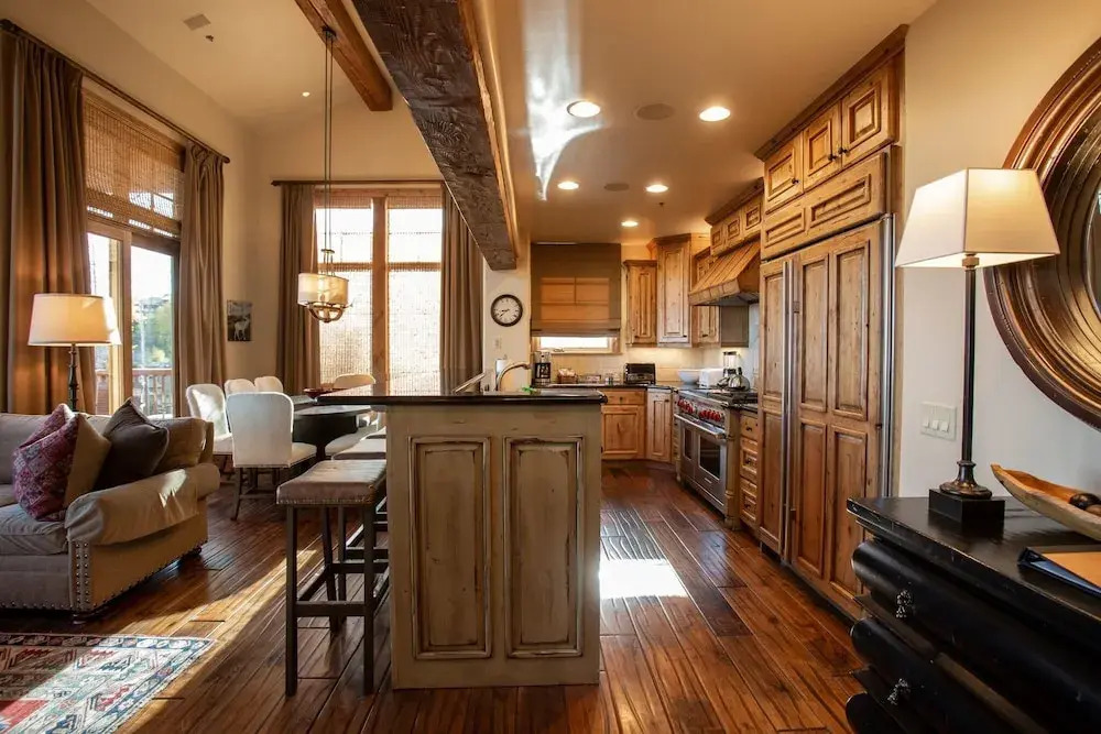Grand Lodge - Penthouse #406 - Ski-in/out 5 Bedroom Condo