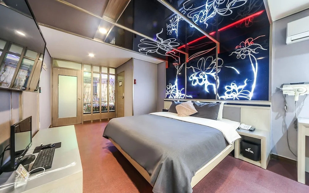 Yangsan Seoksan Denbasta Hotel