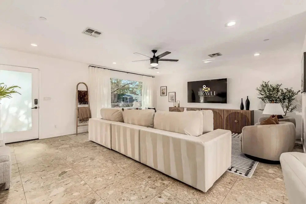 Casa Encanto Scottsdale Retreat