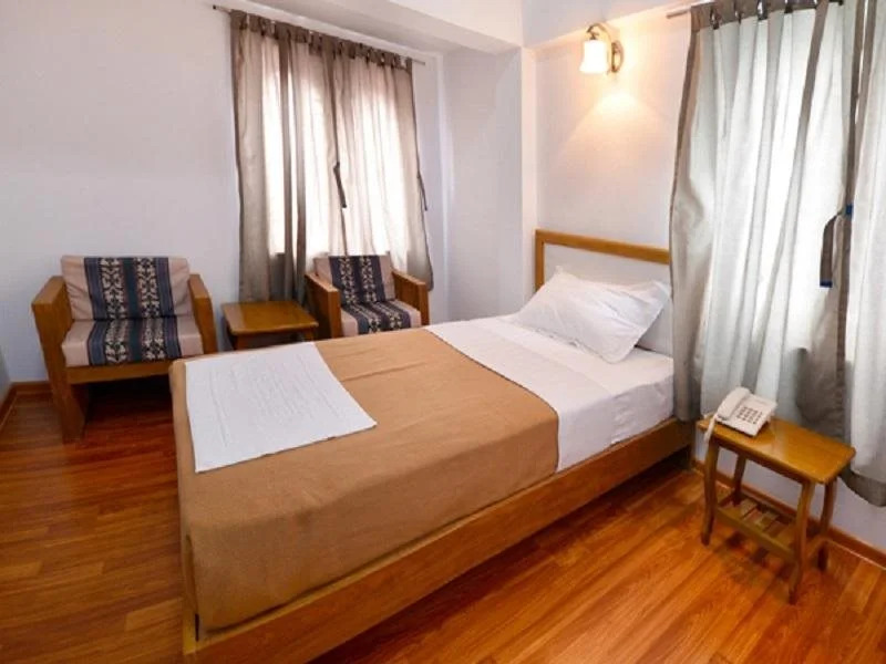 Hotel Captain