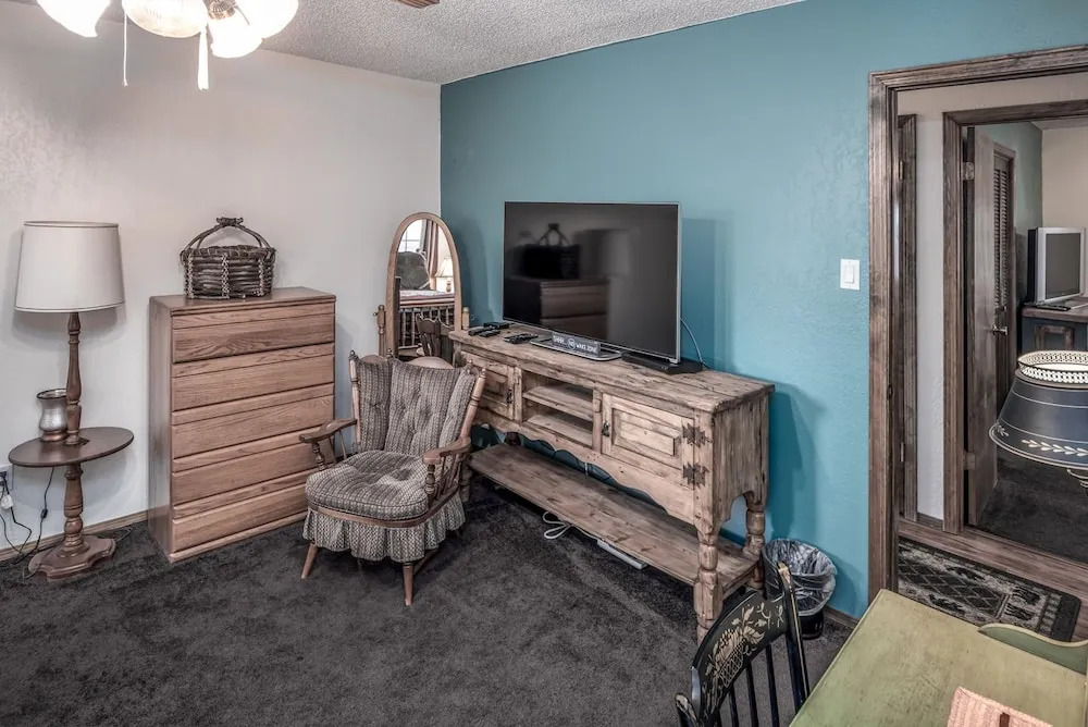 Cabo 2 - Three Bedroom Cabin