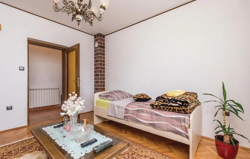 Awesome Home in Rubesi With Wifi and 2 Bedrooms