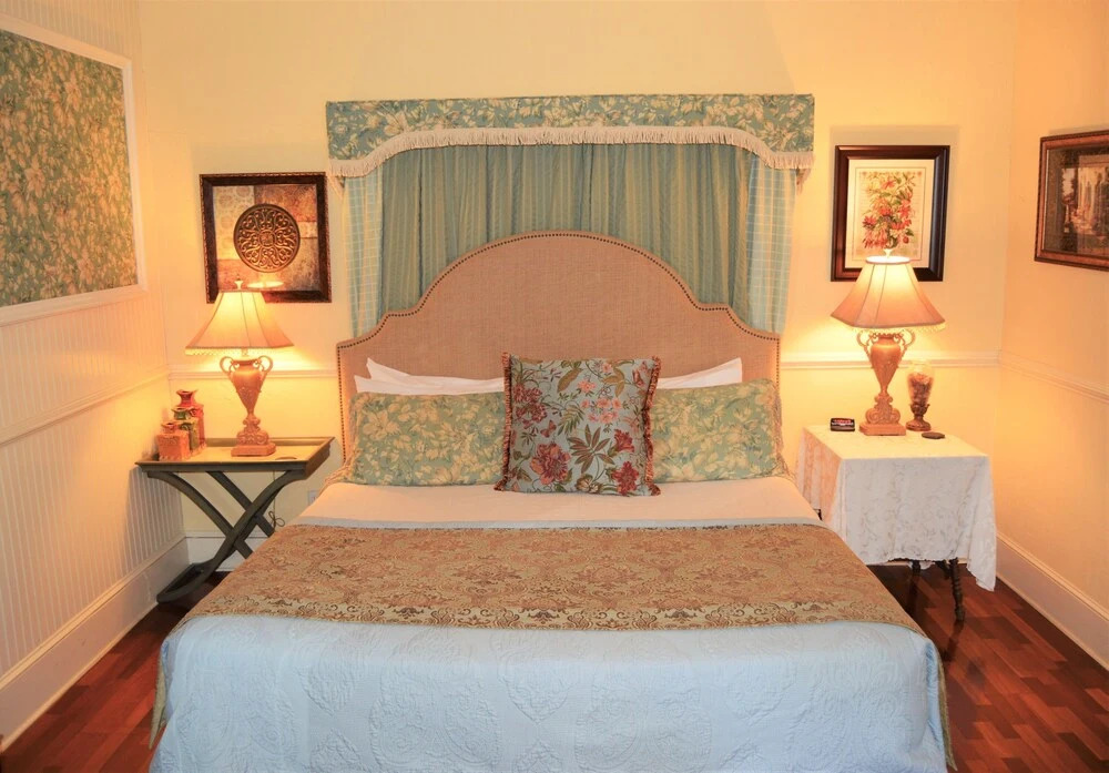 Casa De Solana Bed and Breakfast