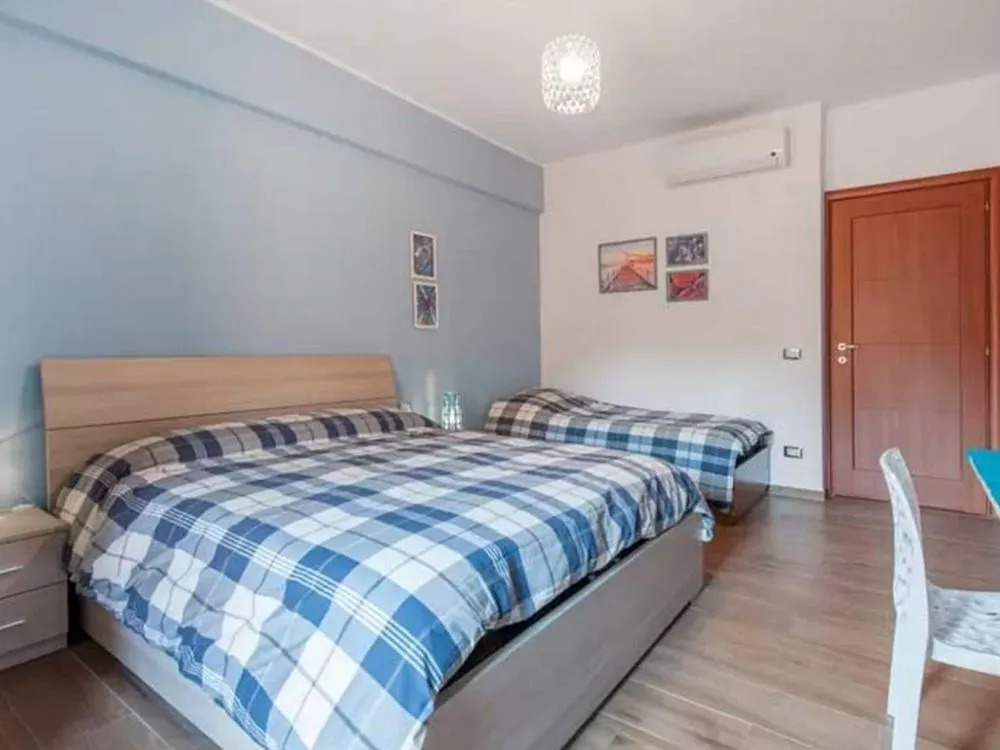 Lorenzo Home