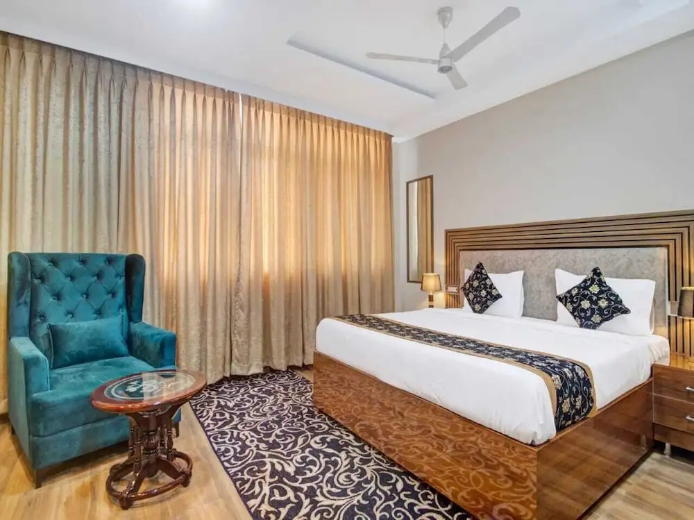 The Superb Hotels