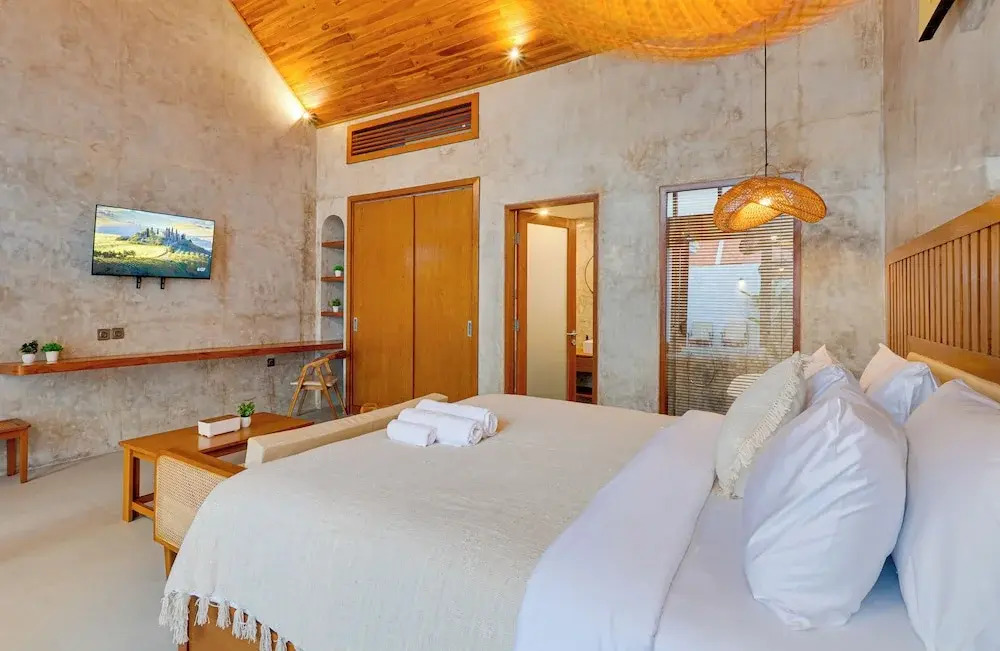 LaLuxe Villa and Residence