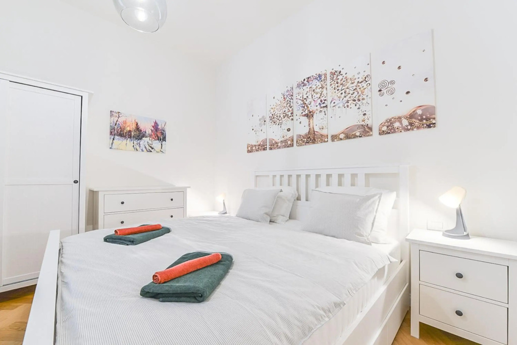 Brand New Apartment next to Old Town Square