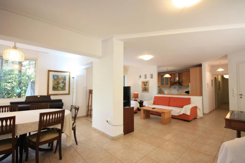 Park View Apartment with Garden 120m