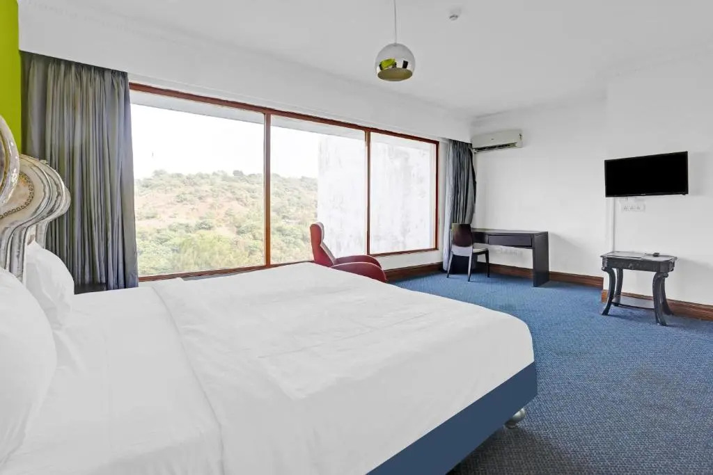 Townhouse Royal Palms Hotel - Daisy