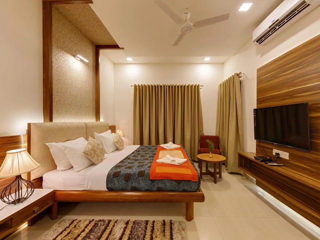 Hotel Woodland Kolhapur