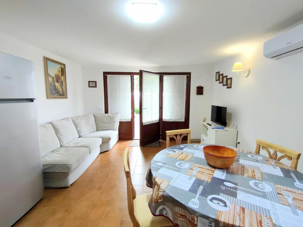 Cosy apartment in Pesaro with shared pool