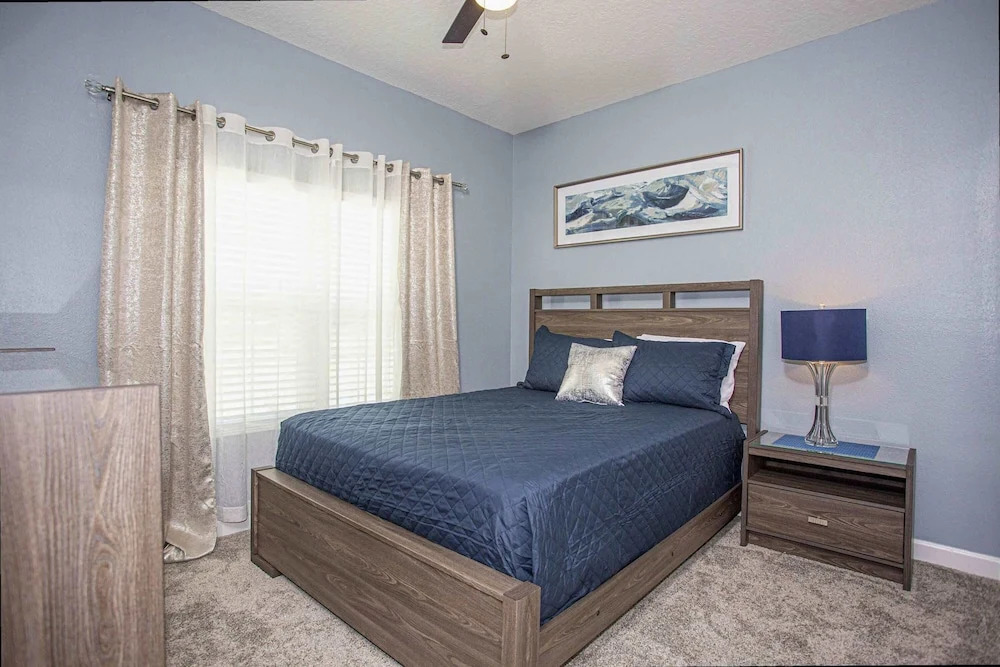 5BR Private Pool Resort Amenities Near Disney